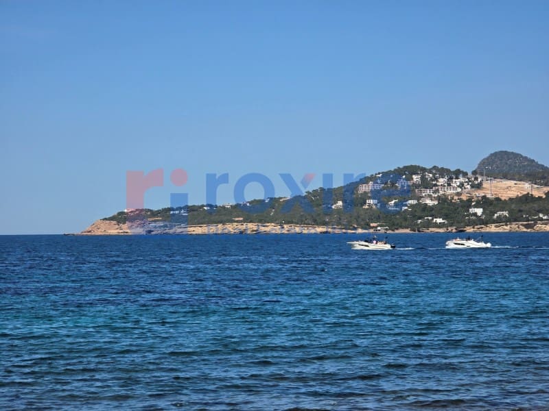 2 bedroom Flat for sale in Sant Antoni de Portmany with garage - € 435,000 (Ref: 9881807)