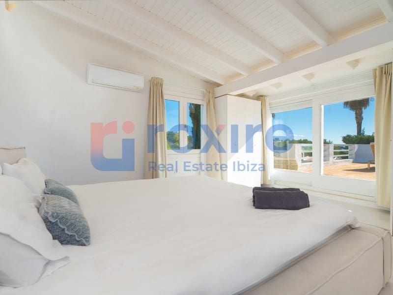 Chalet de 6 habitaciones en San Jose / Sant Josep de Sa Talaia en venta con piscina garaje - 3.199.000 € (Ref: 9915713)