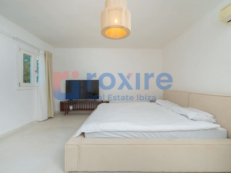 Chalet de 6 habitaciones en San Jose / Sant Josep de Sa Talaia en venta con piscina garaje - 3.199.000 € (Ref: 9915713)
