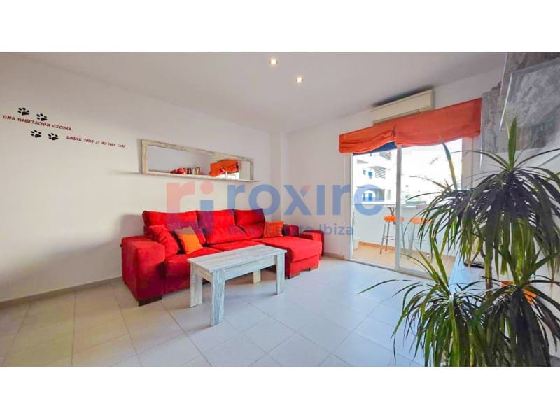 Appartement de 1 chambre à louer à Sant Antoni de Portmany avec piscine garage - 1 600 € (Ref: 9924545)
