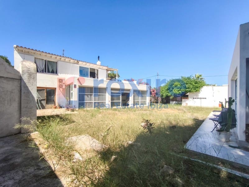 7 soverom Villa til salgs i Cala d'en Bou med garasje - € 1 700 000 (Ref: 9936332)