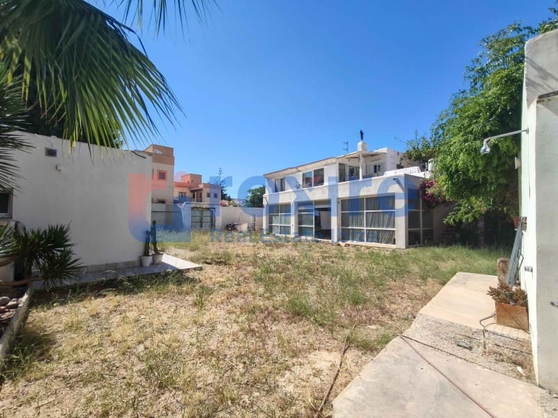 7 soverom Villa til salgs i Cala d'en Bou med garasje - € 1 700 000 (Ref: 9936332)