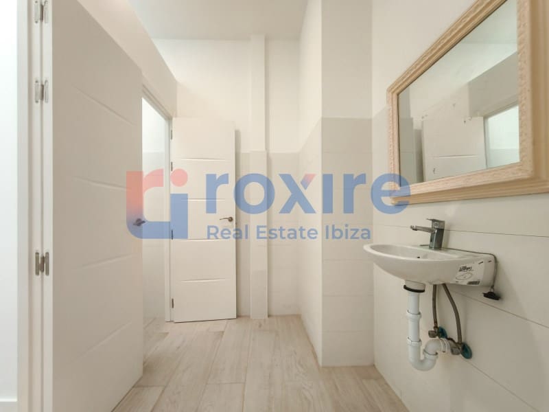 Erhverv til leje i Sant Antoni de Portmany - € 1.600 (Ref: 9939893)