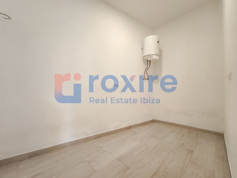 Erhverv til leje i Sant Antoni de Portmany - € 1.600 (Ref: 9939893)