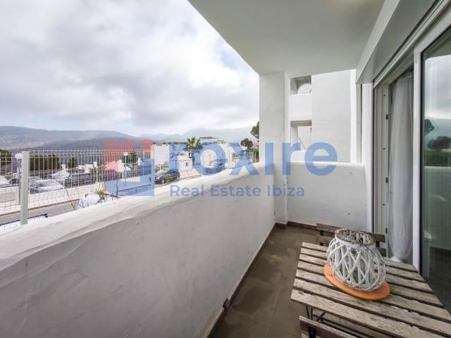 Yksiö vuokrattavana paikassa Cala Vadella, San Jose / Sant Josep de Sa Talaia mukana uima-altaan - 1 250 € (Ref: 9939894)