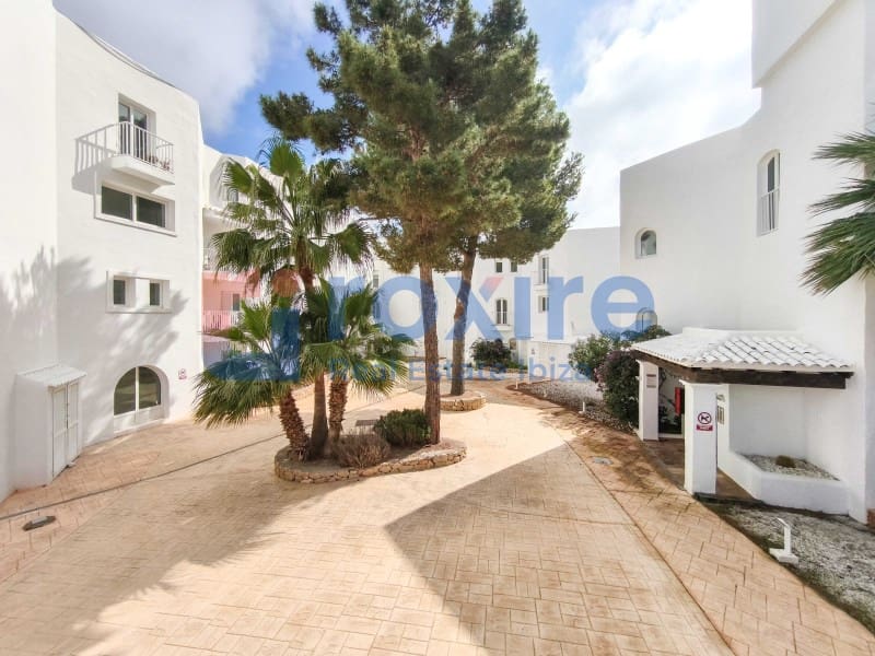 Studio for rent in Cala Vadella with pool - € 1,250 (Ref: 9939894)