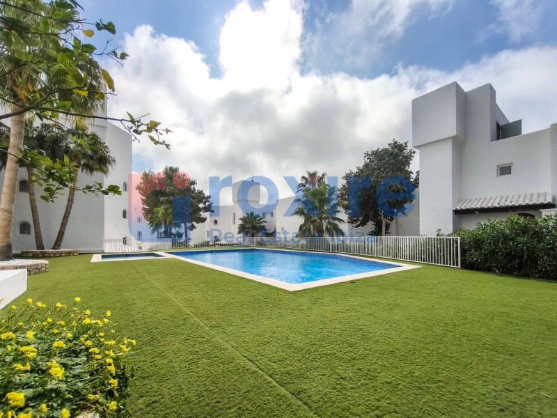 Studio for rent in Cala Vadella with pool - € 1,250 (Ref: 9939894)