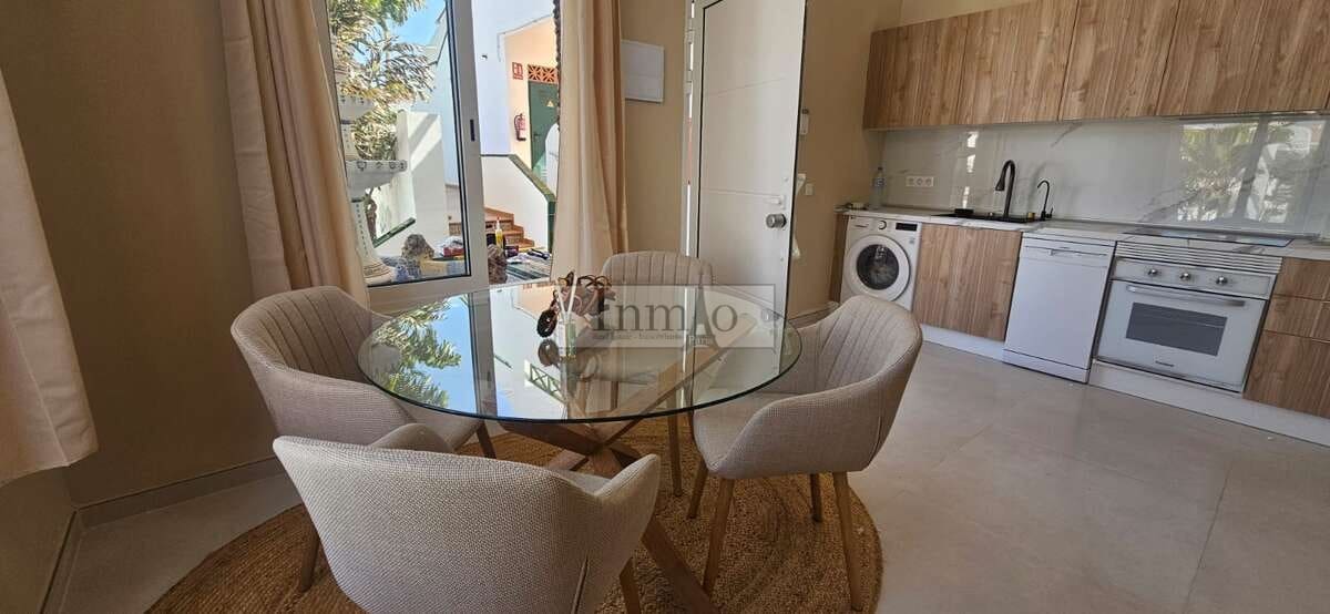 Studio til salg i Costa del Silencio med swimmingpool - € 225.000 (Ref: 10008172)