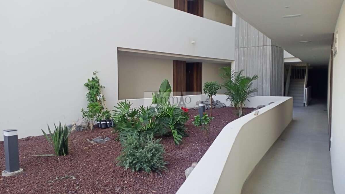 2 bedroom Apartment for sale in Costa Adeje with pool garage - € 585,000 (Ref: 7419955)