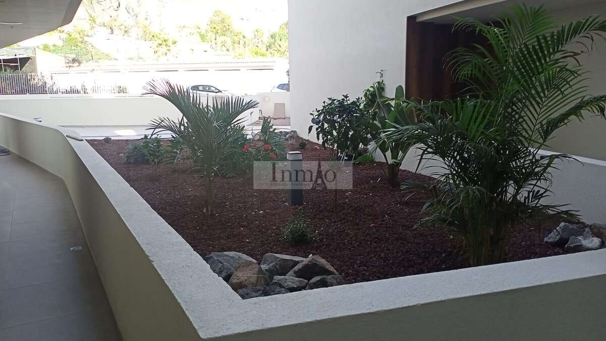 2 bedroom Apartment for sale in Costa Adeje with pool garage - € 585,000 (Ref: 7419955)