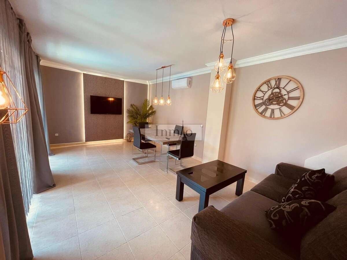 4 sypialnia Finka/Dom wiejski na sprzedaż w Los Cristianos z garażem - 795 000 € (Ref: 7845165)