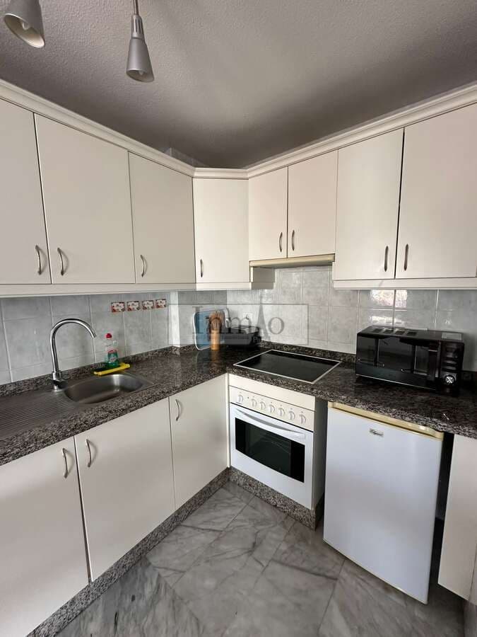 1 makuuhuone Huoneisto myytävänä paikassa Los Cristianos mukana uima-altaan - 285 000 € (Ref: 8324163)