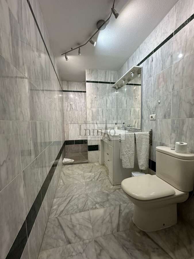 1 makuuhuone Huoneisto myytävänä paikassa Los Cristianos mukana uima-altaan - 285 000 € (Ref: 8324163)