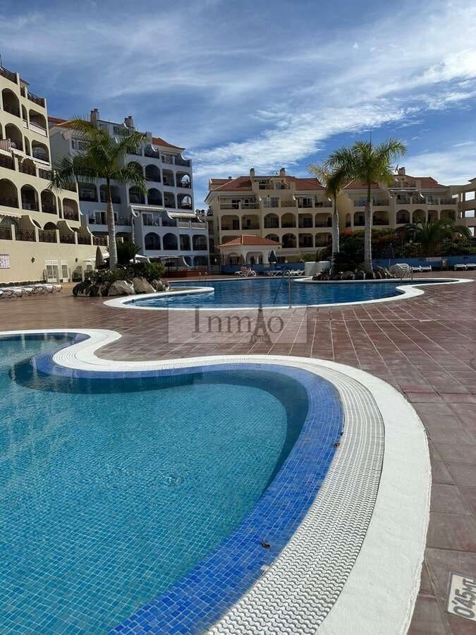 1 makuuhuone Huoneisto myytävänä paikassa Los Cristianos mukana uima-altaan - 285 000 € (Ref: 8324163)