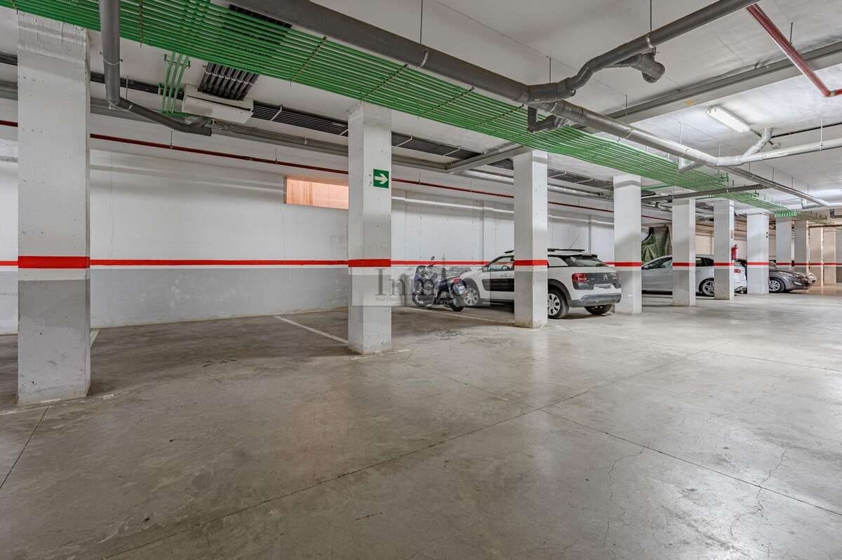 2 bedroom Apartment for sale in El Madronal with pool garage - € 329,000 (Ref: 8683136)