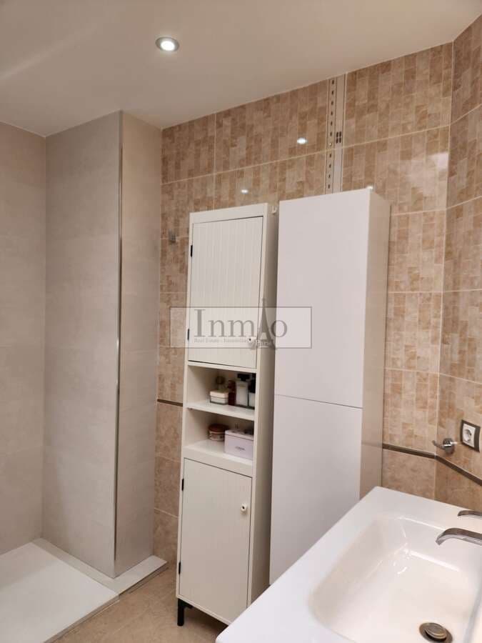 4 soverom Kjedet enebolig til salgs i Los Cristianos med svømmebasseng garasje - € 980 000 (Ref: 9241976)