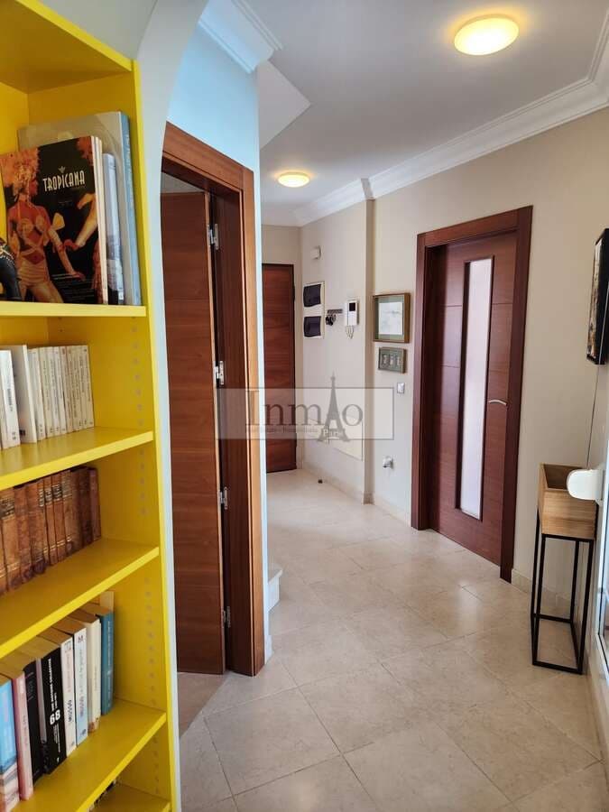 4 soverom Kjedet enebolig til salgs i Los Cristianos med svømmebasseng garasje - € 980 000 (Ref: 9241976)