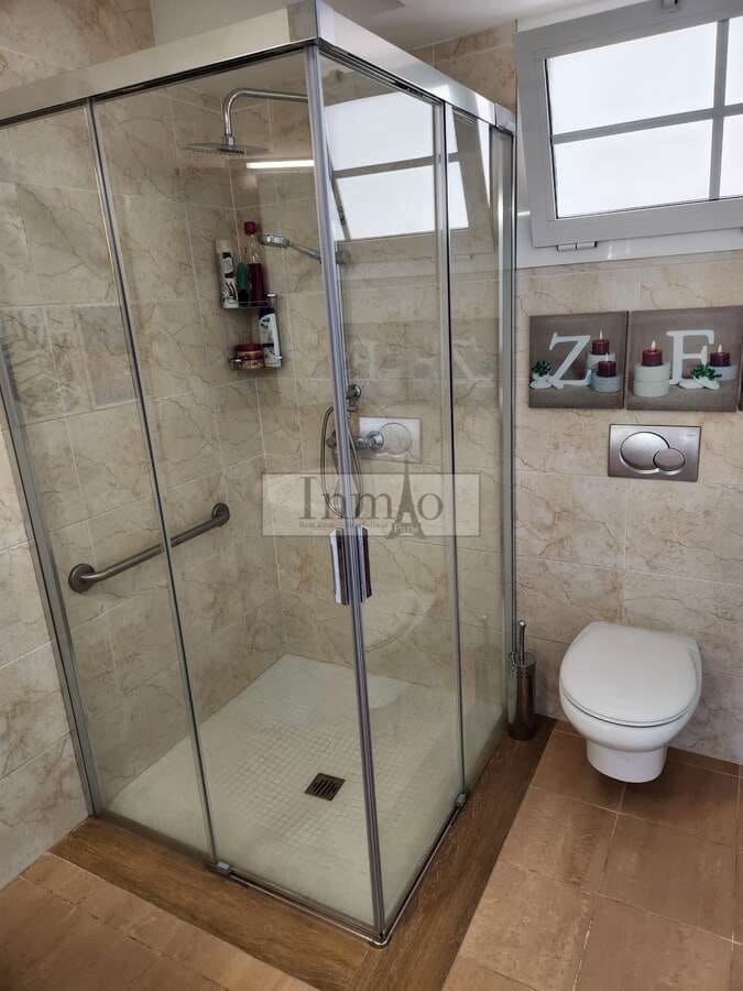 4 soverom Kjedet enebolig til salgs i Los Cristianos med svømmebasseng garasje - € 980 000 (Ref: 9241976)