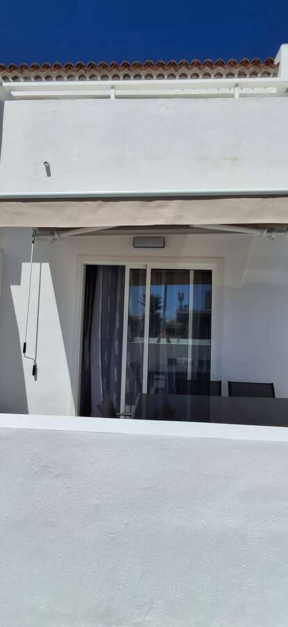 Apartamento de 1 habitación en Costa Adeje en venta con piscina - 320.000 € (Ref: 9241977)
