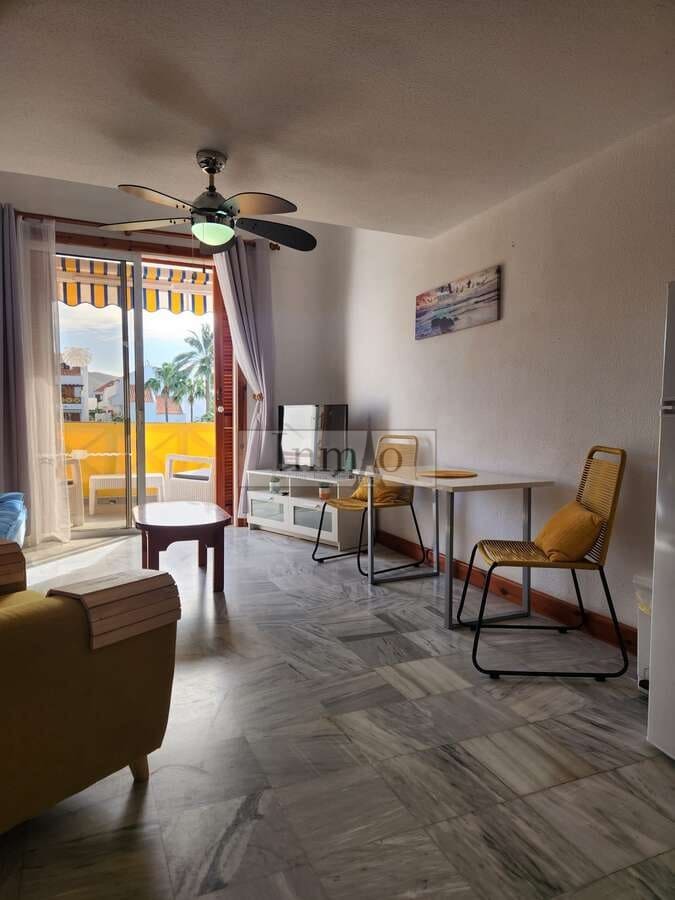 1 slaapkamer Penthouse te koop in Playa de las Americas met zwembad - € 449.950 (Ref: 9241978)