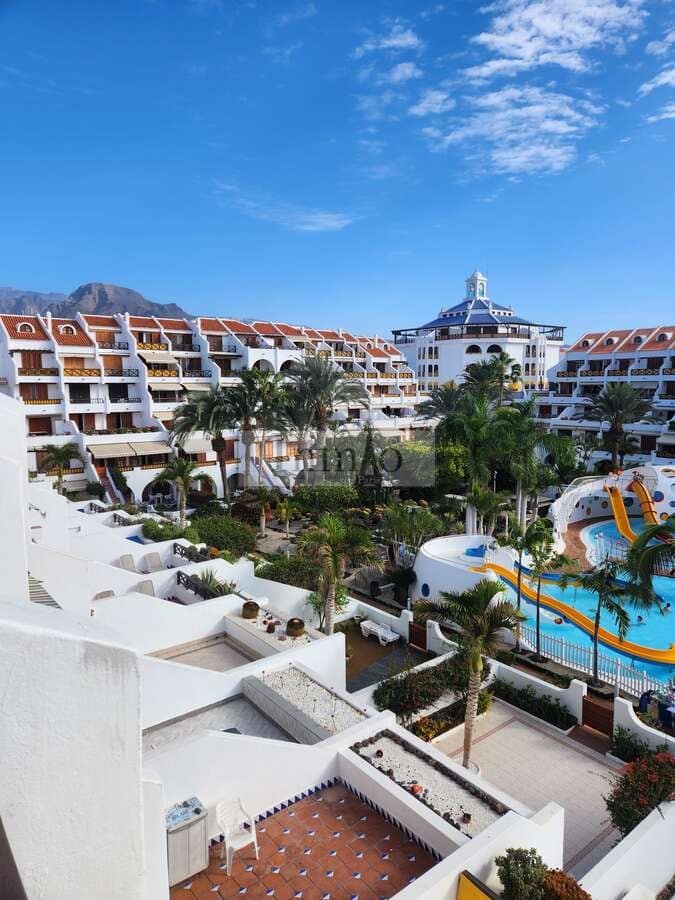 1 slaapkamer Penthouse te koop in Playa de las Americas met zwembad - € 449.950 (Ref: 9241978)