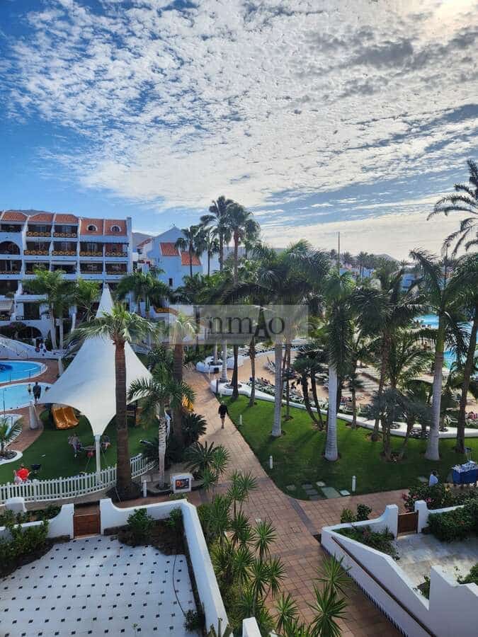 1 slaapkamer Penthouse te koop in Playa de las Americas met zwembad - € 449.950 (Ref: 9241978)