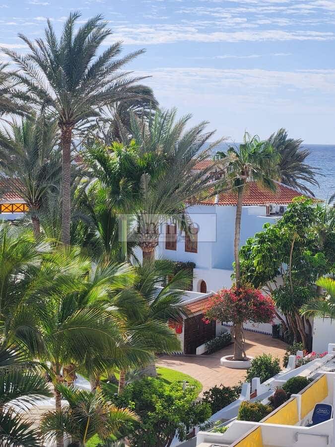 1 slaapkamer Penthouse te koop in Playa de las Americas met zwembad - € 449.950 (Ref: 9241978)