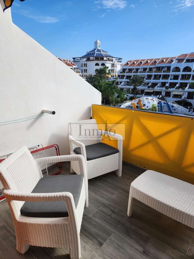 1 slaapkamer Penthouse te koop in Playa de las Americas met zwembad - € 449.950 (Ref: 9241978)