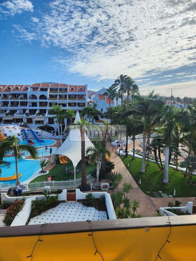 1 slaapkamer Penthouse te koop in Playa de las Americas met zwembad - € 449.950 (Ref: 9241978)