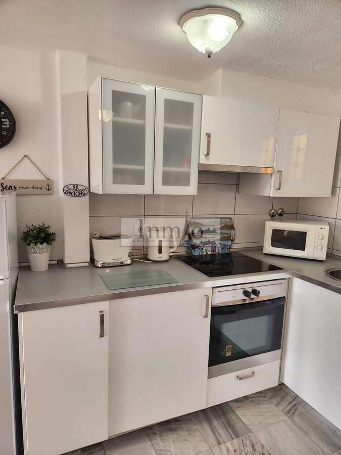 1 slaapkamer Penthouse te koop in Playa de las Americas met zwembad - € 449.950 (Ref: 9241978)