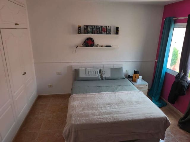 2 quarto Casa em Banda para venda em Roque del Conde, Adeje com piscina garagem - 480 000 € (Ref: 9242571)