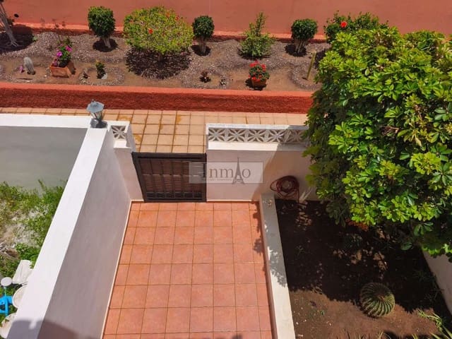 2 quarto Casa em Banda para venda em Roque del Conde, Adeje com piscina garagem - 480 000 € (Ref: 9242571)