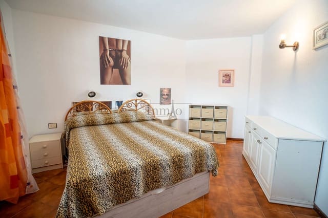 1 soveværelse Lejlighed til salg i Los Cristianos, Arona med swimmingpool - € 325.000 (Ref: 9254528)