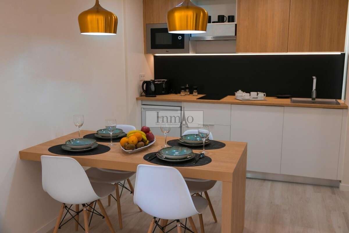 1 soverom Leilighet til salgs i Los Cristianos med svømmebasseng - € 220 000 (Ref: 9317054)