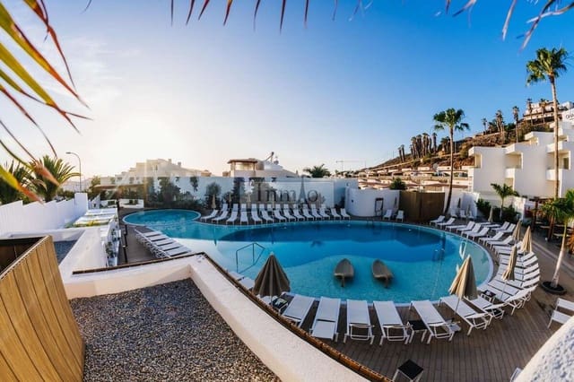 1 soveværelse Lejlighed til salg i Los Cristianos, Arona med swimmingpool - € 220.000 (Ref: 9317054)