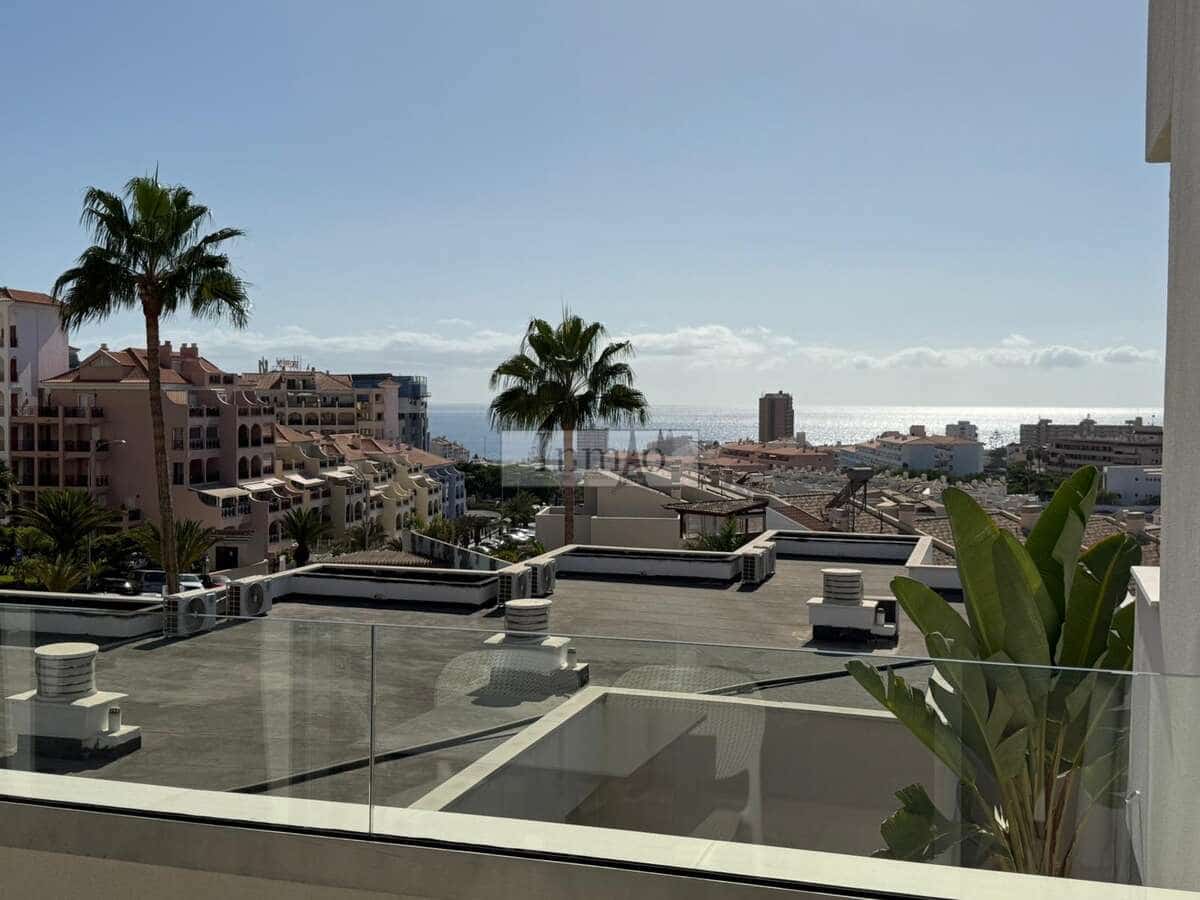 1 soverom Leilighet til salgs i Los Cristianos med svømmebasseng - € 220 000 (Ref: 9317054)