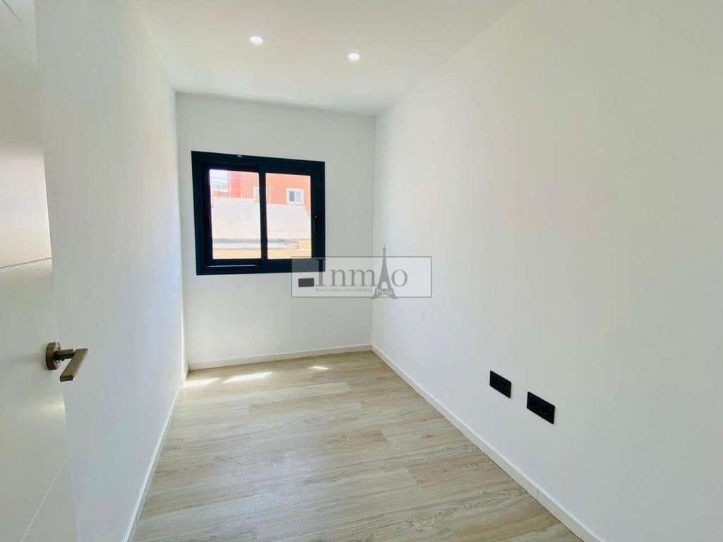 2 soveværelse Penthouse til salg i Los Abrigos - € 345.000 (Ref: 9366796)