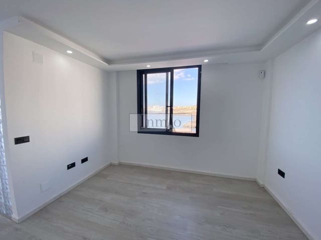 2 soveværelse Penthouse til salg i Los Abrigos, Granadilla de Abona - € 345.000 (Ref: 9366796)