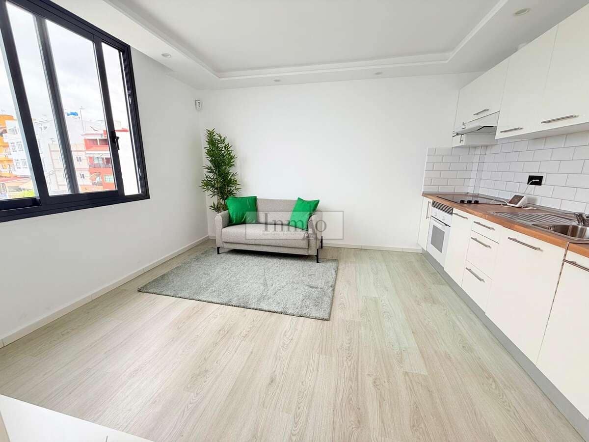 1 Zimmer Penthouse zu verkaufen in Los Abrigos - 319.000 € (Ref: 9366796)
