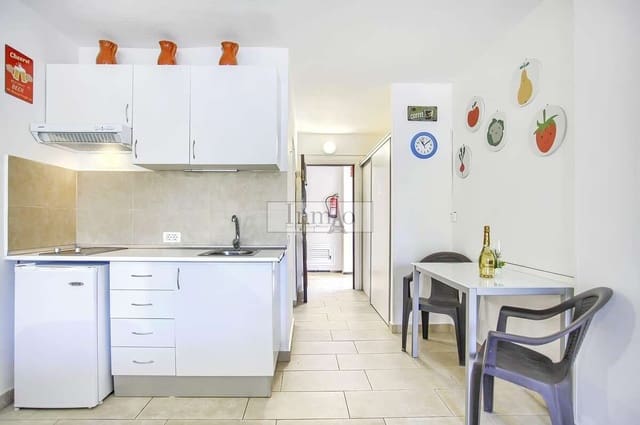 Studio te koop in Playa de las Americas, Arona met zwembad - € 275.000 (Ref: 9485053)