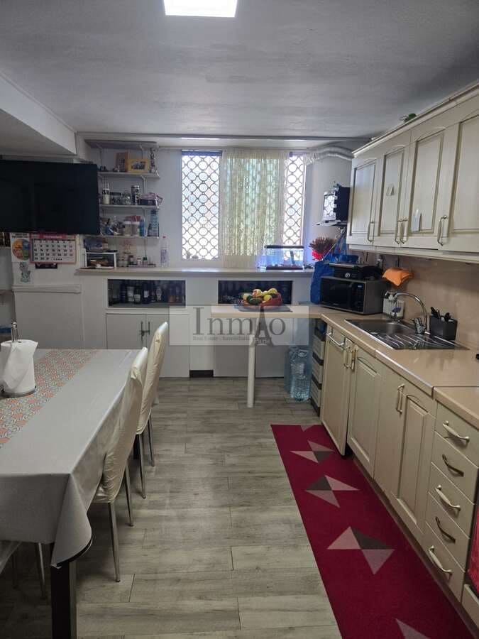 4 bedroom Apartment for sale in Los Cristianos with pool garage - € 365,000 (Ref: 9485054)