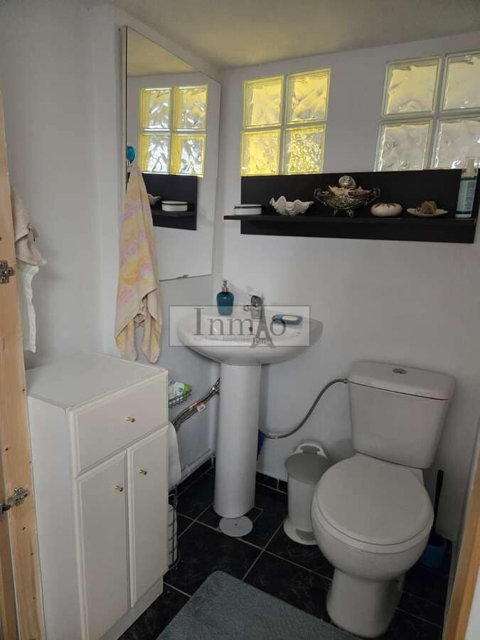 4 bedroom Apartment for sale in Los Cristianos with pool garage - € 365,000 (Ref: 9485054)