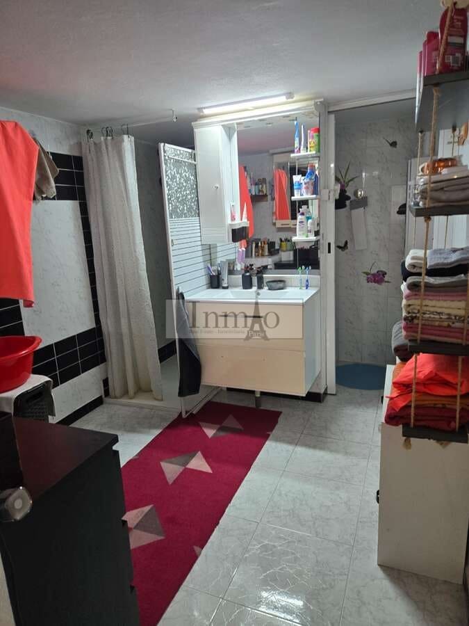 4 bedroom Apartment for sale in Los Cristianos with pool garage - € 365,000 (Ref: 9485054)