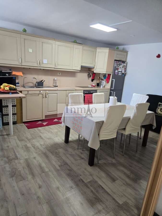 4 bedroom Apartment for sale in Los Cristianos with pool garage - € 365,000 (Ref: 9485054)