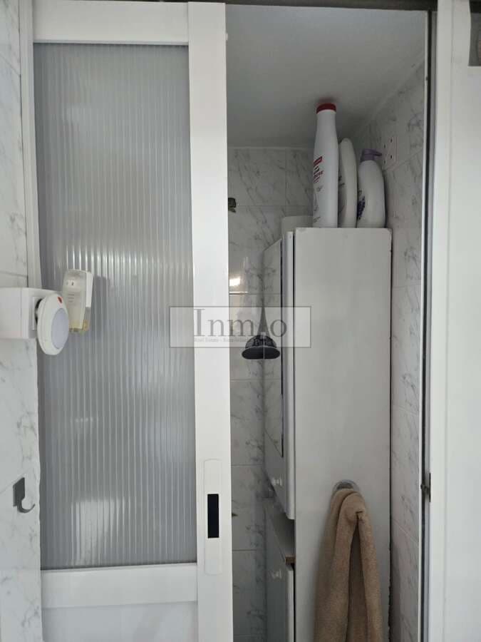 4 bedroom Apartment for sale in Los Cristianos with pool garage - € 365,000 (Ref: 9485054)