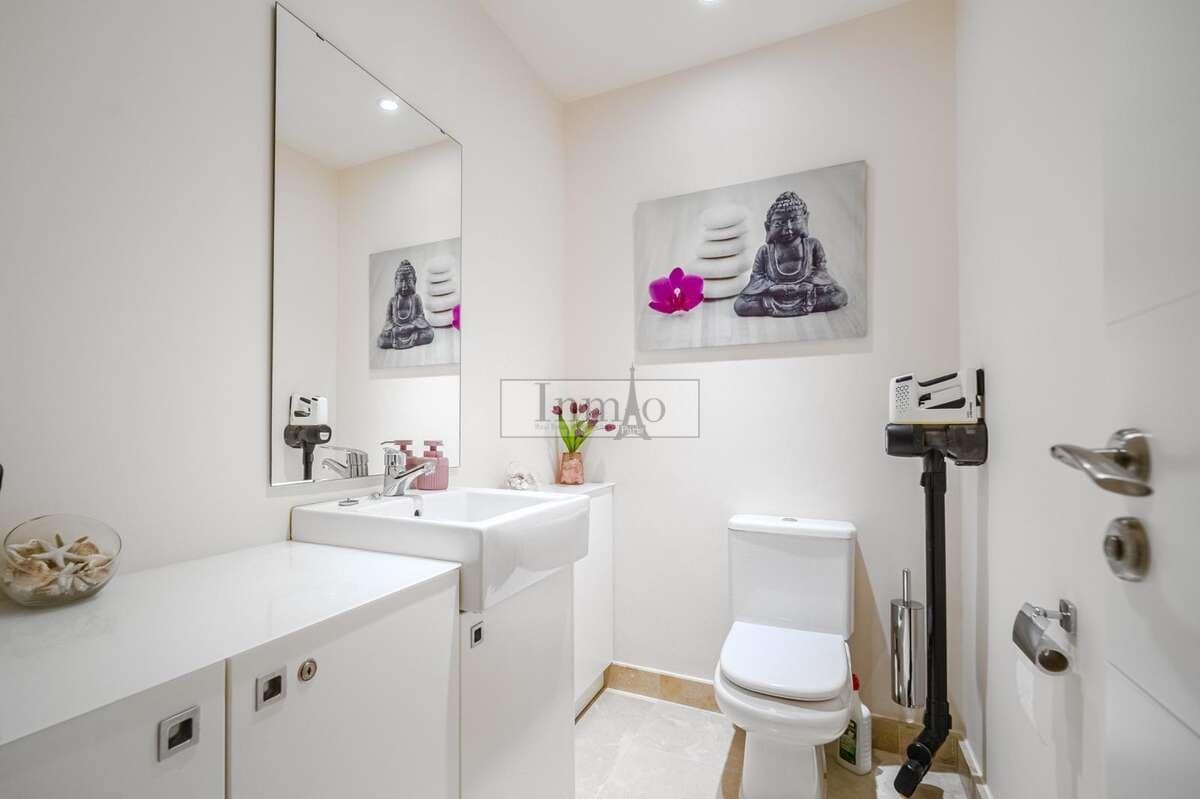 2 soveværelse Lejlighed til salg i La Caleta med swimmingpool garage - € 995.000 (Ref: 9508104)