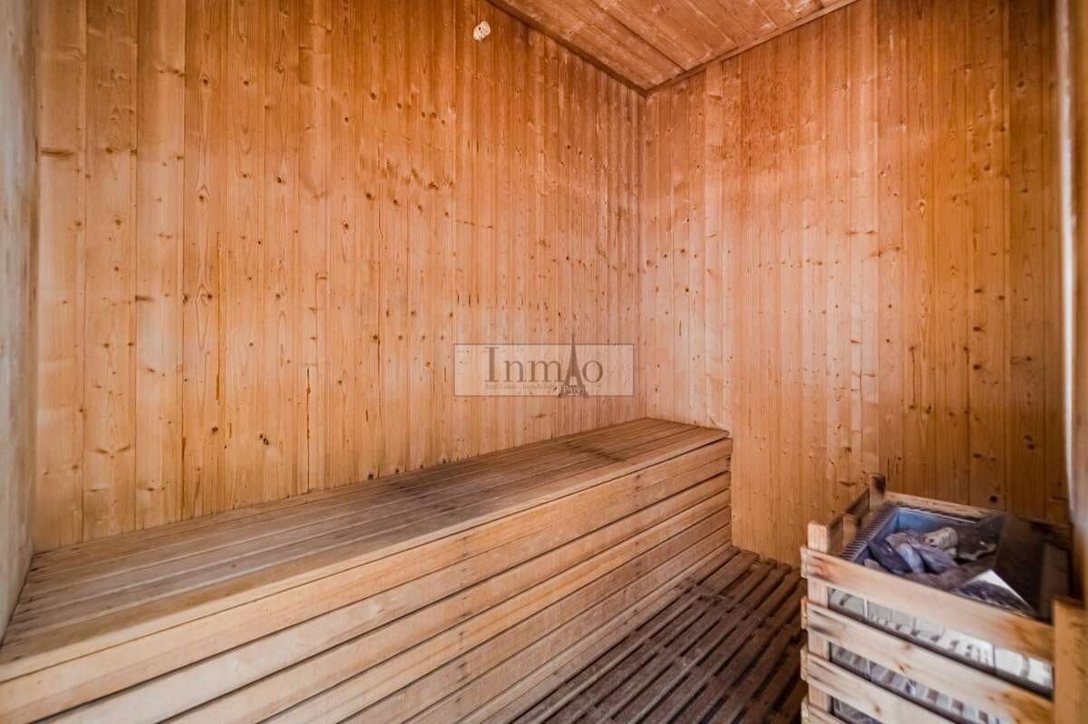 2 soveværelse Lejlighed til salg i La Caleta med swimmingpool garage - € 995.000 (Ref: 9508104)