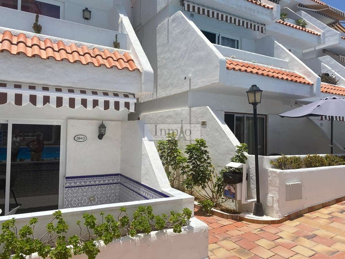 2 soverom Leilighet til salgs i Playa de las Americas med svømmebasseng - € 350 000 (Ref: 9508105)