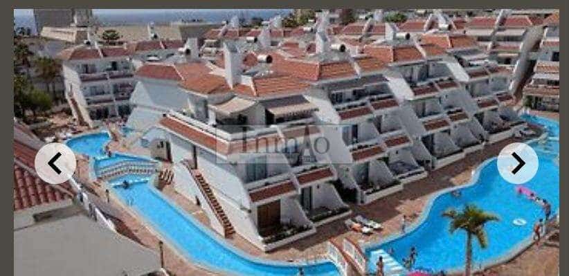Apartamento de 2 habitaciones en Playa de las Americas en venta con piscina - 319.000 € (Ref: 9508105)