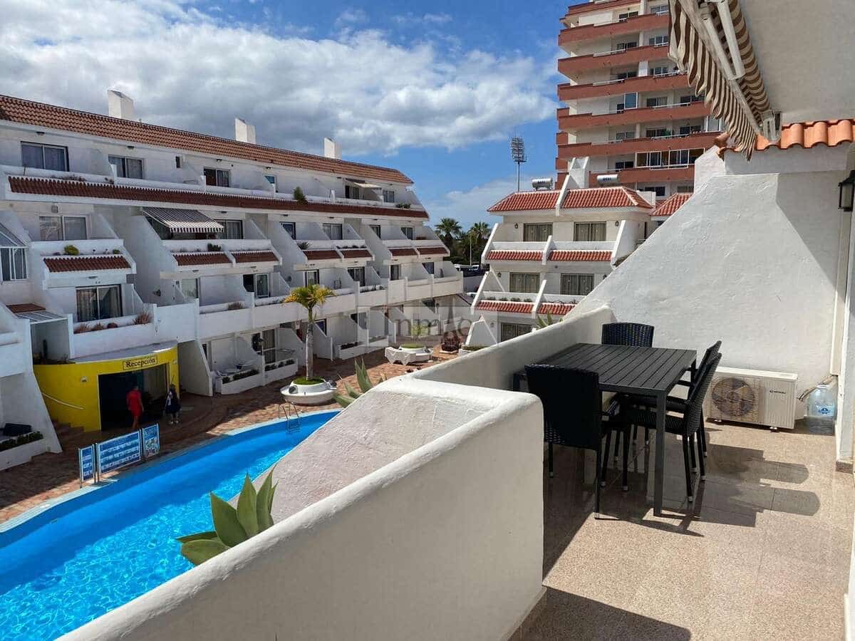 Apartamento de 2 habitaciones en Playa de las Americas en venta con piscina - 319.000 € (Ref: 9508105)